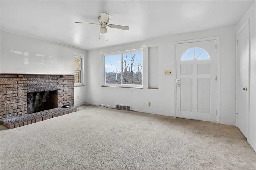 425 Idlewood Rd, Pittsburgh, PA 15235 - #3