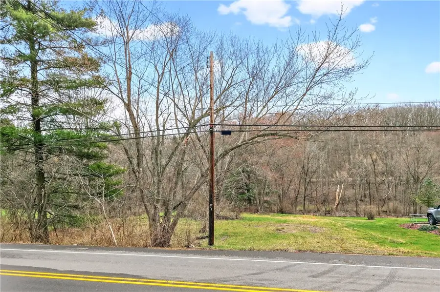 3056 Santiago Rd, Imperial, PA 15126 - #2