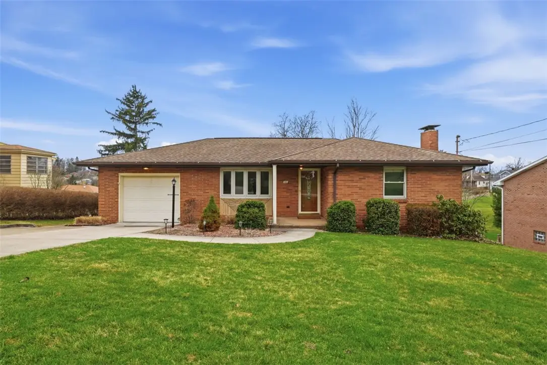 42 Lee Avenue, Washington, PA 15301 - #1