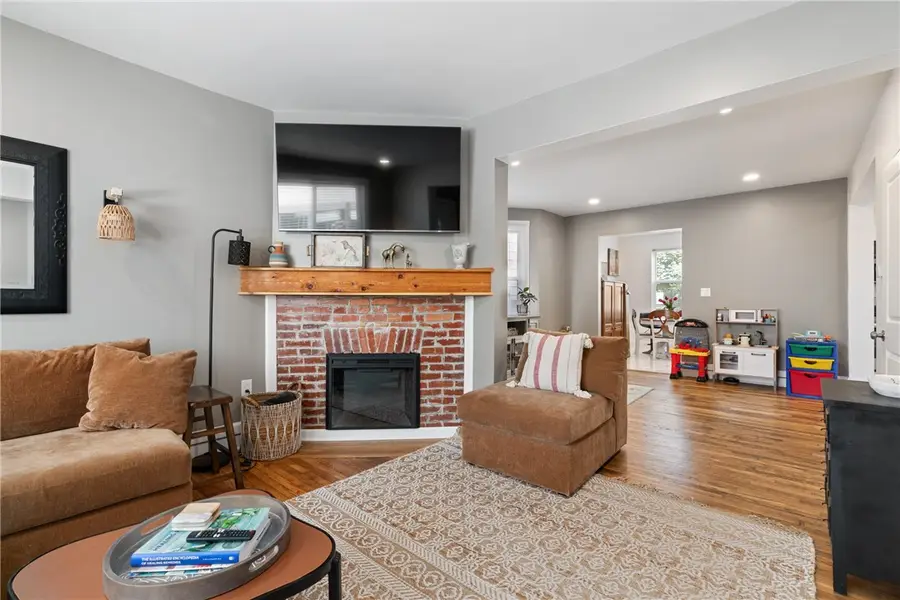 107 Sumner Avenue, Vandergrift, PA 15690 - #3