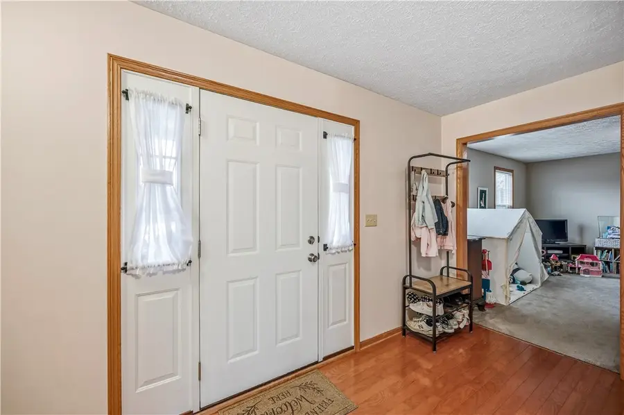 3173 Saranac Dr, Sharpsville, PA 16150 - #3