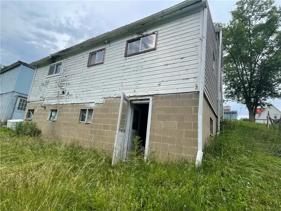 139 Highland Ave, Claysville, PA 15323 - #3