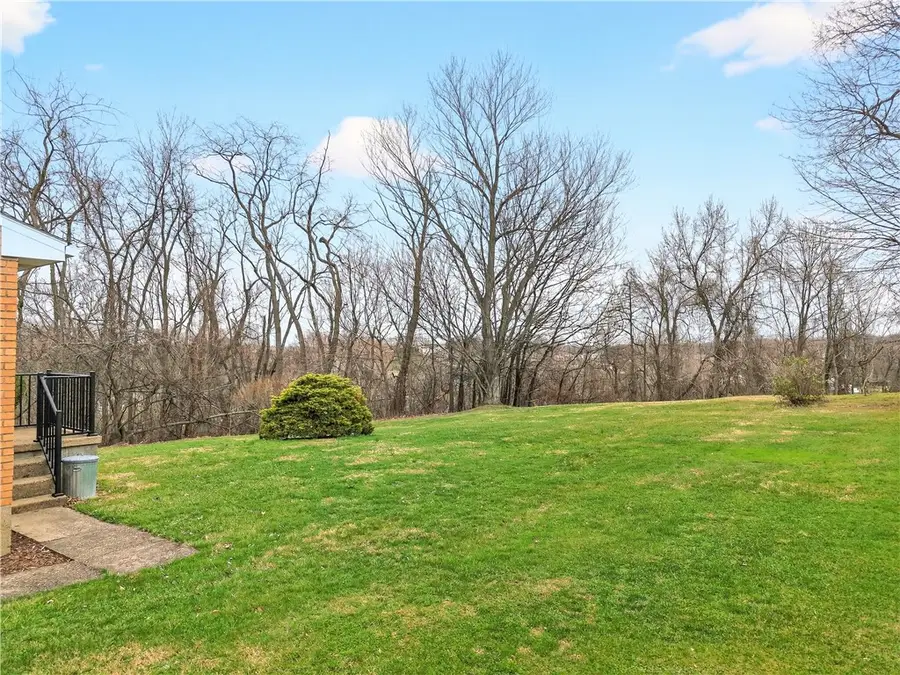 14 N Rolling Hills Ave., Irwin, PA 15642 - #2