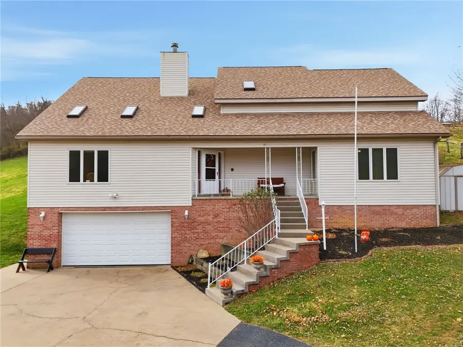 327/329 Sugar Run Road, Waynesburg, PA 15370 - #2