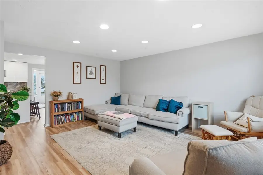 4305 Hemlock Cir, Allison Park, PA 15101 - #3