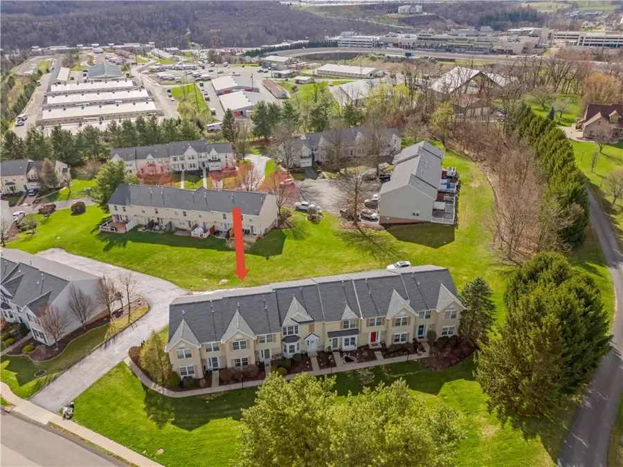 1368 Meadowbrook Dr, Canonsburg, PA 15317 - #3