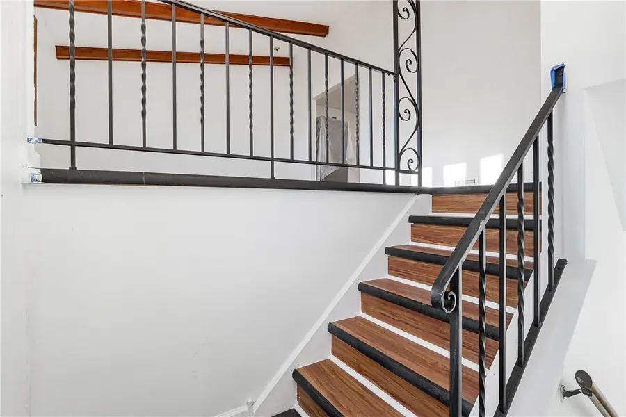 156 Deerfield Dr, Pittsburgh, PA 15235 - #2