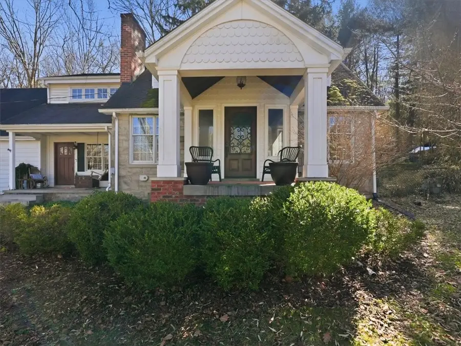 5971 Cherryview Ln, Bethel Park, PA 15102 - #3