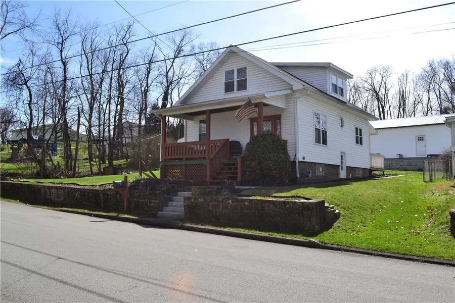 321 E Blake, Connellsville, PA 15425 - #2
