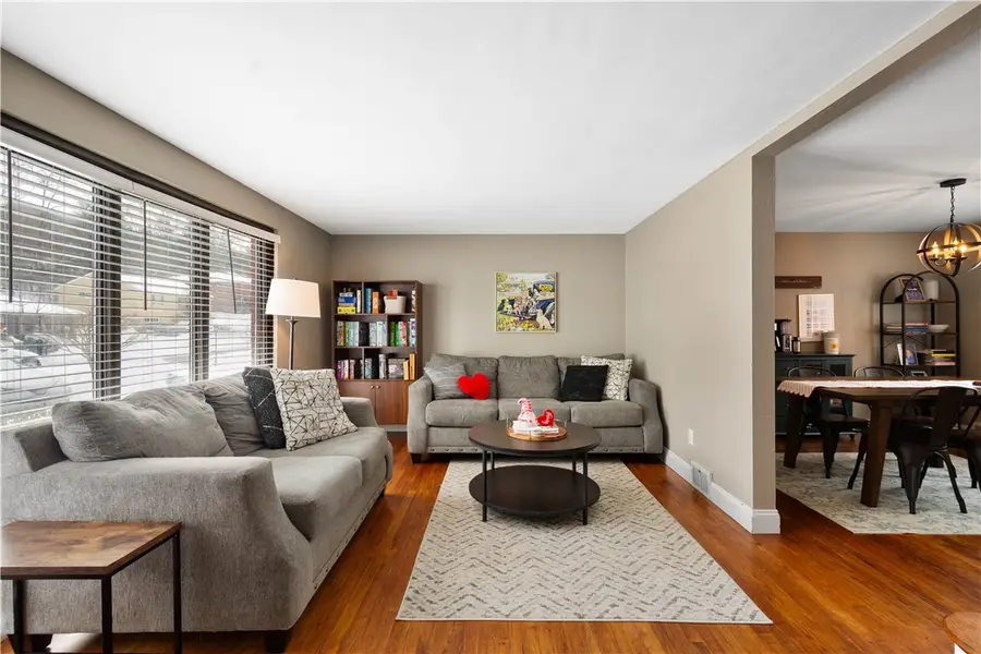 148 Ryan Dr, Pittsburgh, PA 15220 - #3