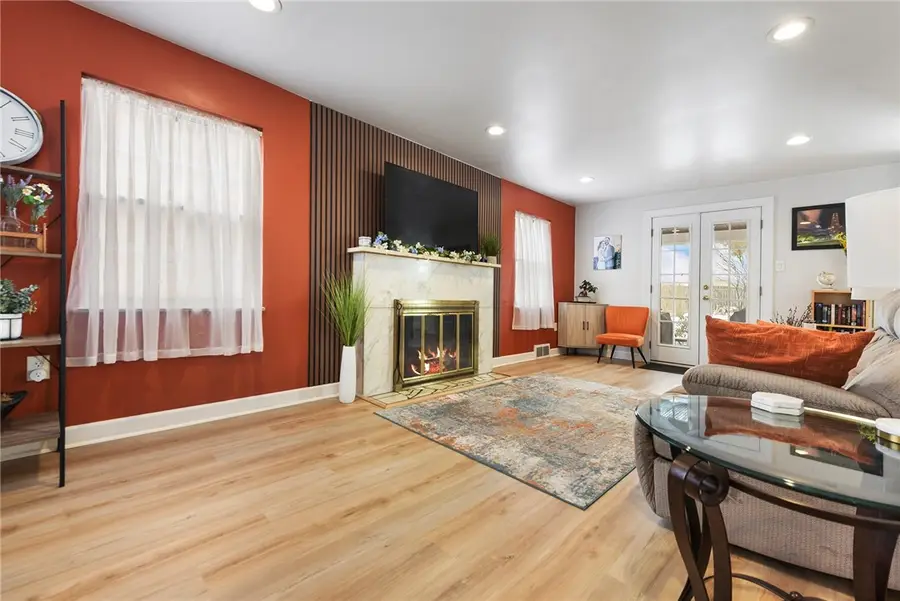 1315 Bower Hill Rd, Pittsburgh, PA 15243 - #3