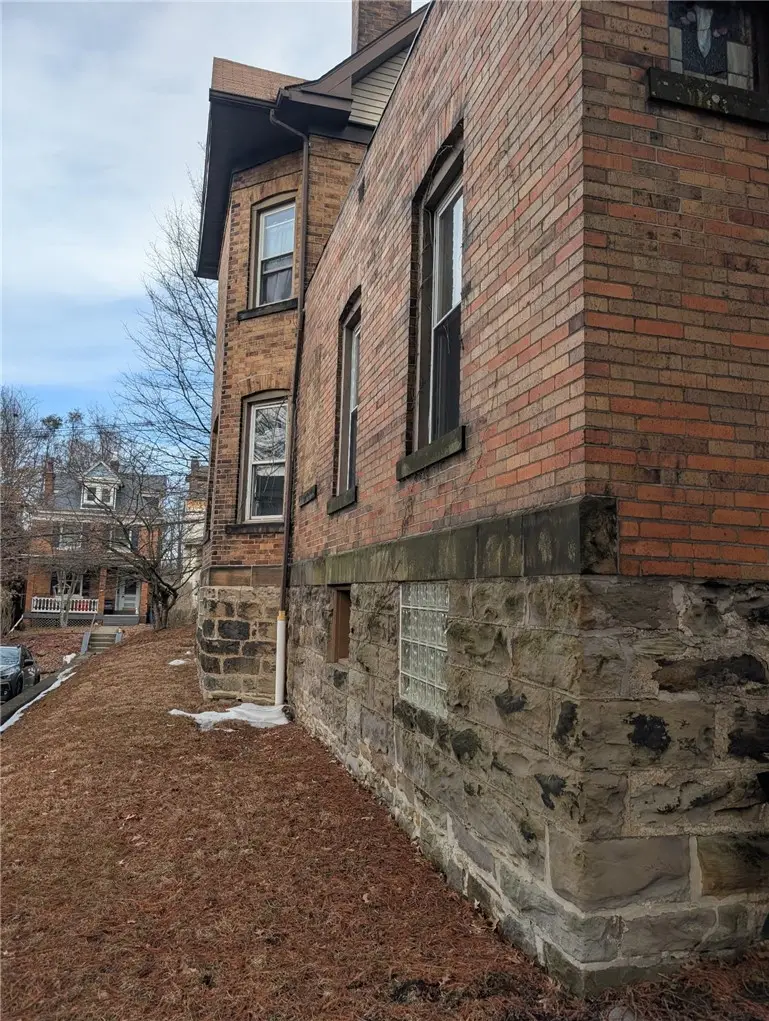 176 Gordon St, Pittsburgh, PA 15218 - #3