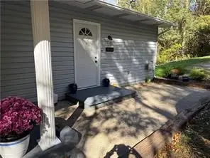 1010 Woodstock Ave, Hopwood, PA 15445 - #3