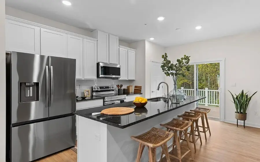 1802 Canterbury Dr #214E, Imperial, PA 15126 - #2