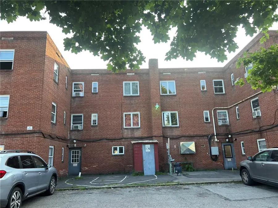 287-301 Stambaugh, Sharon, PA 16146 - #3