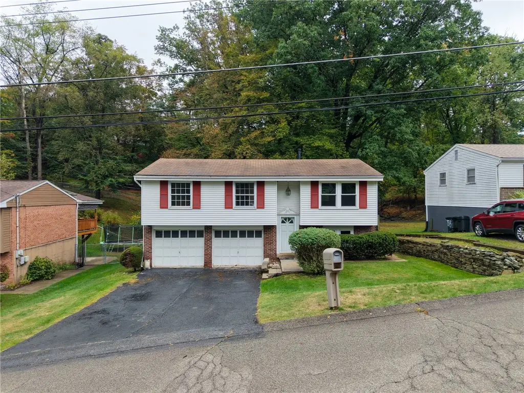 762 Cedarwood Dr, Pittsburgh, PA 15235 - #1