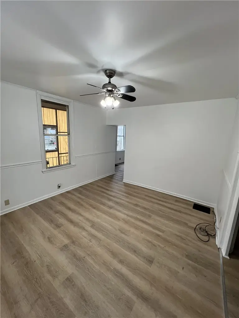 2931 Zephyr Ave, Pittsburgh, PA 15204 - #3