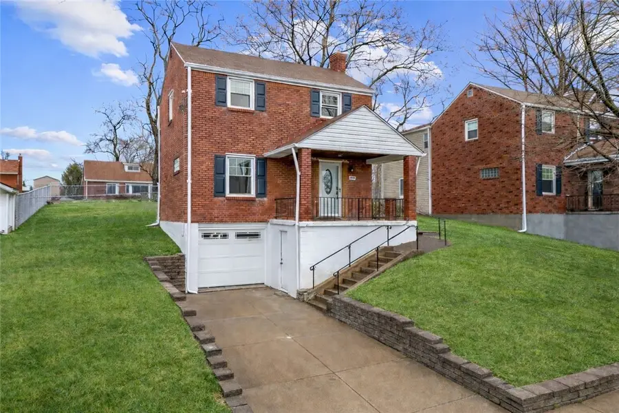 1581 Greencrest Dr, Pittsburgh, PA 15226 - #2