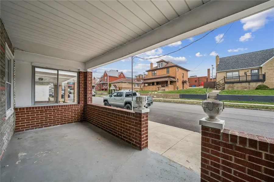 519 Washington St, Mount Pleasant, PA 15666 - #2