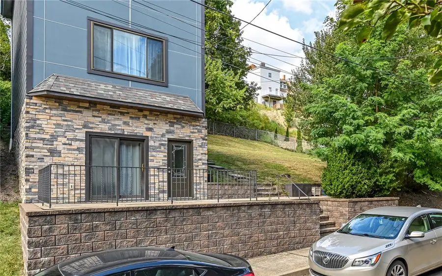 446 Wyola, Pittsburgh, PA 15211 - #3
