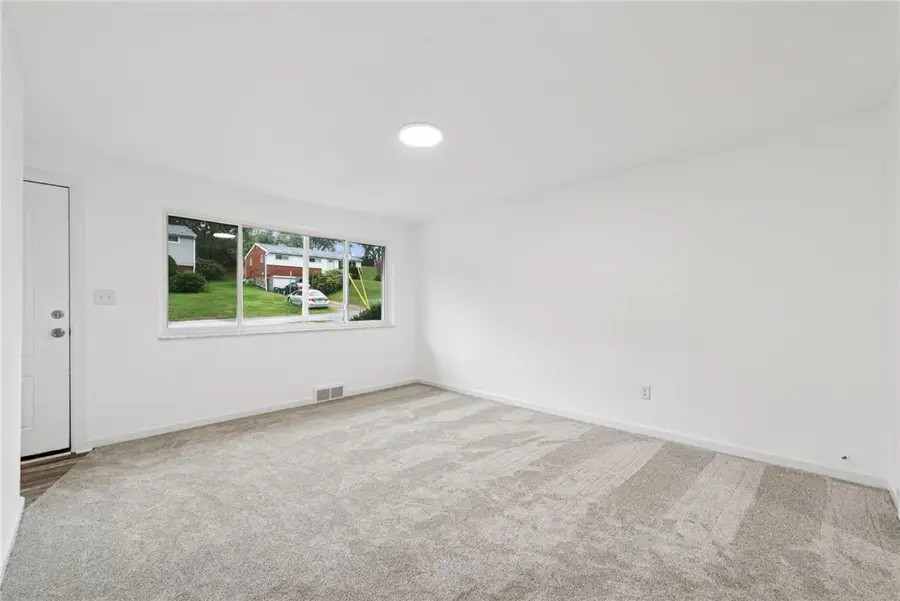 723 Heartwood Dr, Monroeville, PA 15146 - #3