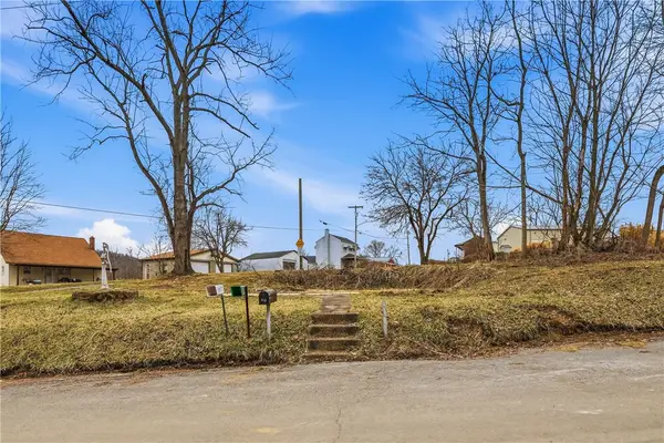 811 Wall St, Mcdonald, PA 15057