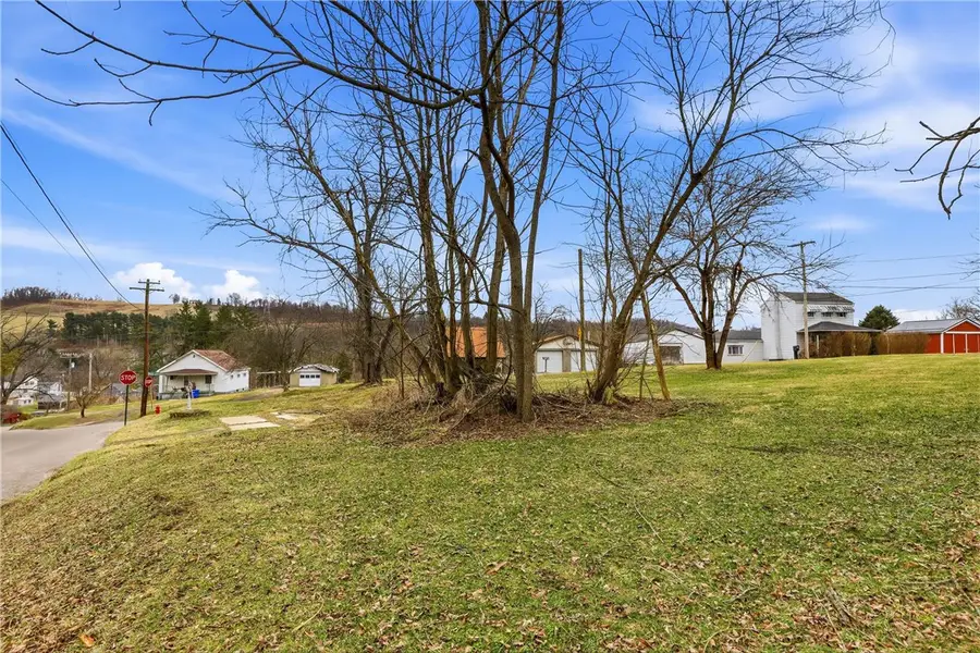 811 Wall St, McDonald, PA 15057 - #3