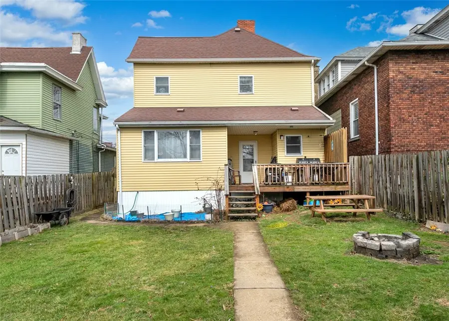 407 E Green St, Connellsville, PA 15425 - #2