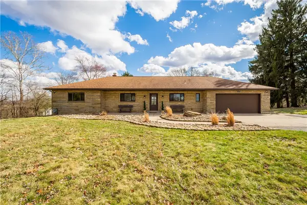 330 Center Grange Rd, Monaca, PA 15061