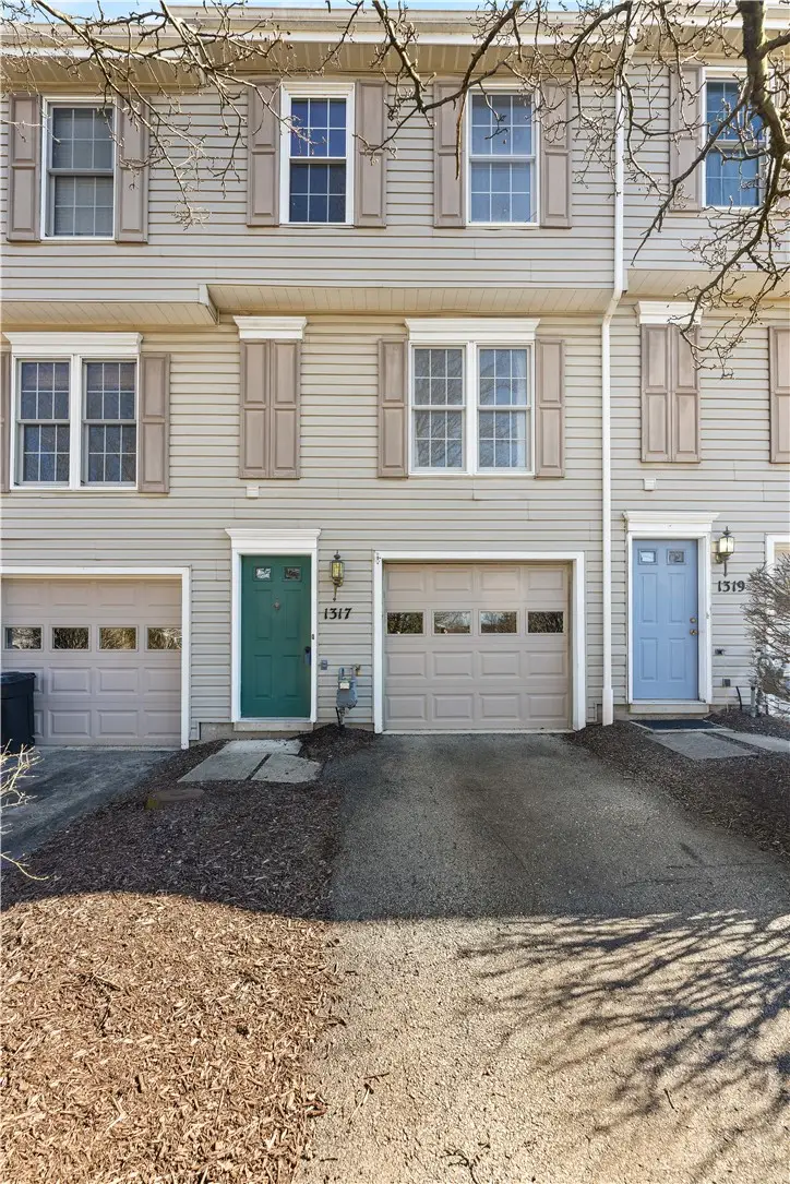 1317 Meadowbrook Dr, Canonsburg, PA 15317 - #3