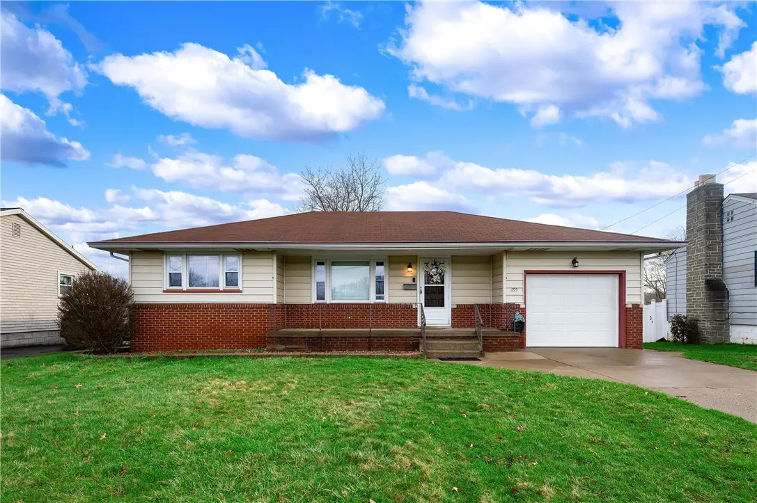 695 Crowder Ave, Sharon, PA 16146 - #1