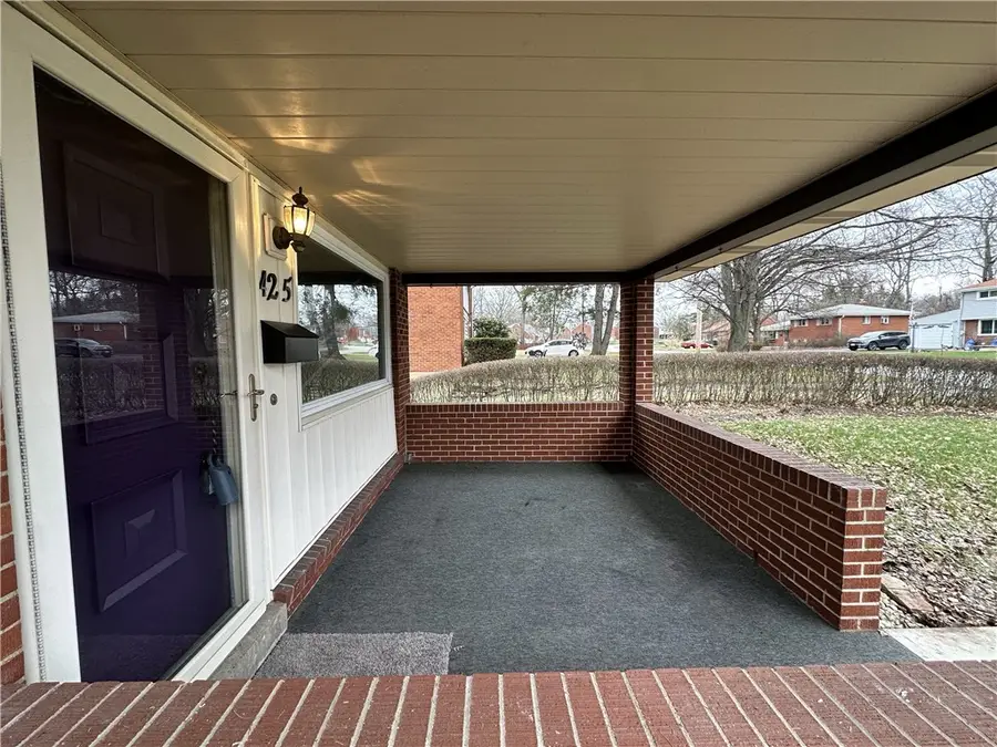 425 Fieldstone Drive, Monroeville, PA 15146 - #2