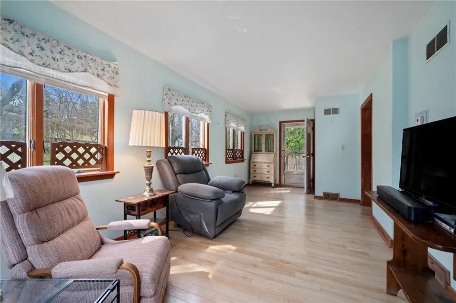 246 Byron Road, Pittsburgh, PA 15237 - #3