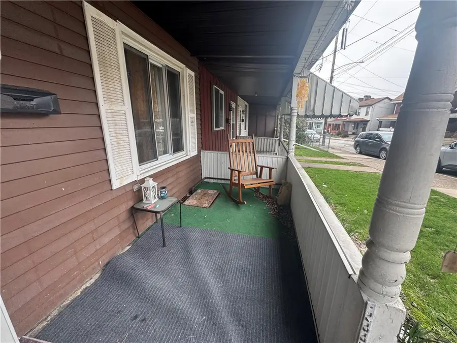 606 E 17th Ave, Homestead, PA 15120 - #2