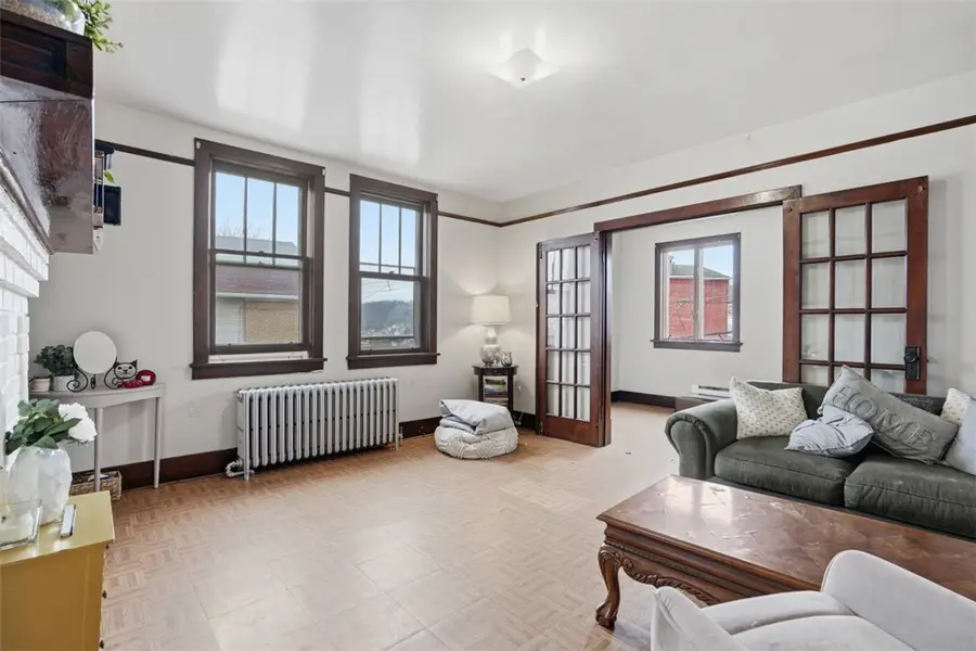 111 Harlem Ave, Stowe, PA 15136 - #2