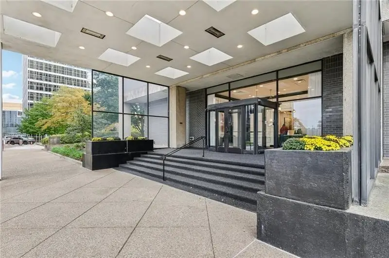 112 Washington Place #10A, Pittsburgh, PA 15219 - #2