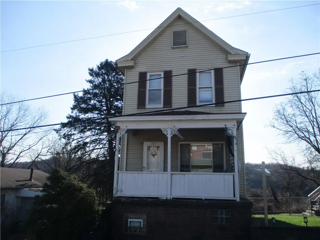 218 S Mellon Ave, Donora, PA 15033 - #1