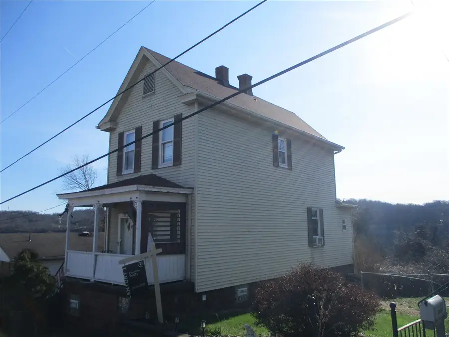 218 S Mellon Ave, Donora, PA 15033 - #2