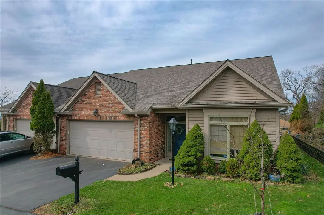 302 Mackenzie Ln, Pittsburgh, PA 15229 - #1