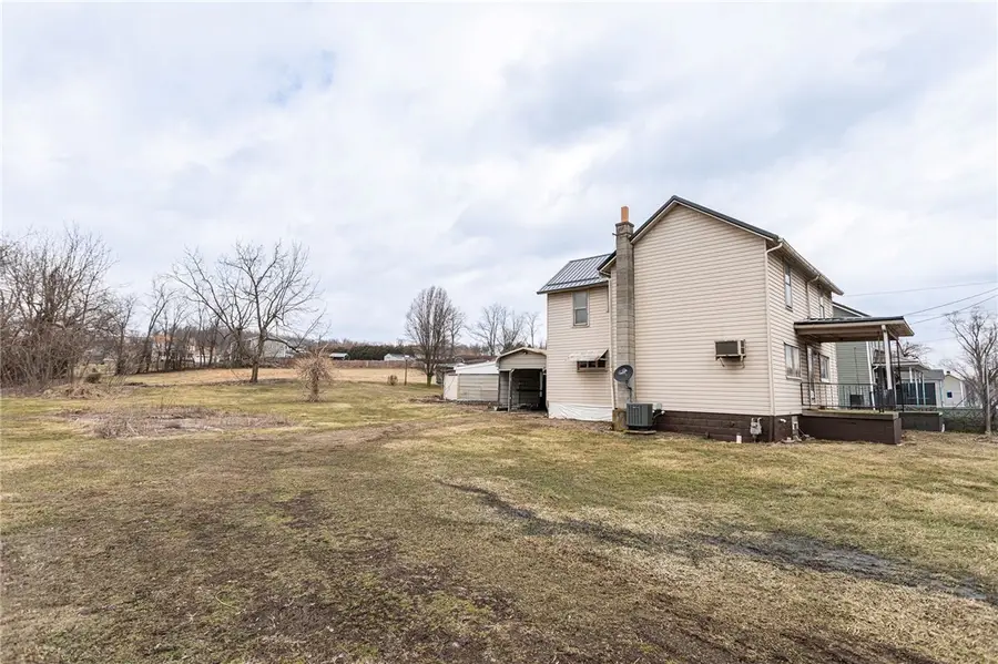 2814 W Crawford Ave, Connellsville, PA 15425 - #3