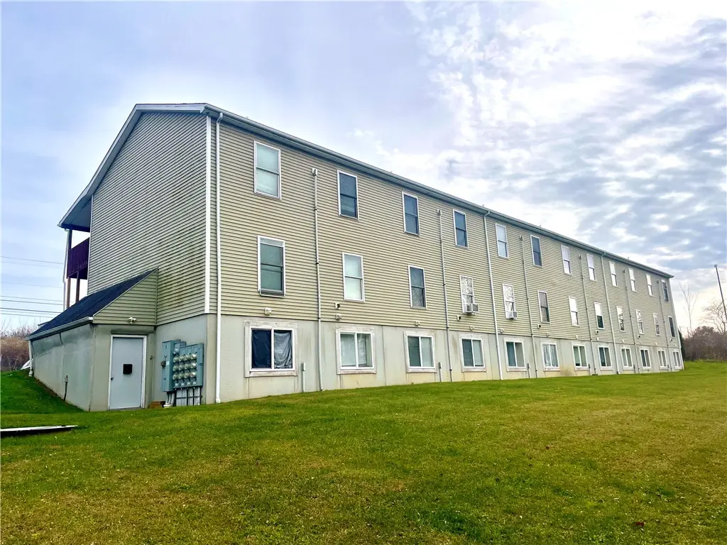 321 Grove City Road, Slippery Rock, PA 16057 - #1