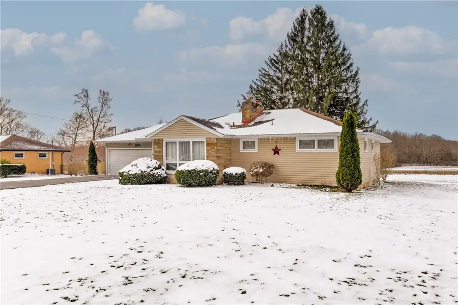 860 S Keel Ridge Rd, Hermitage, PA 16148 - #2