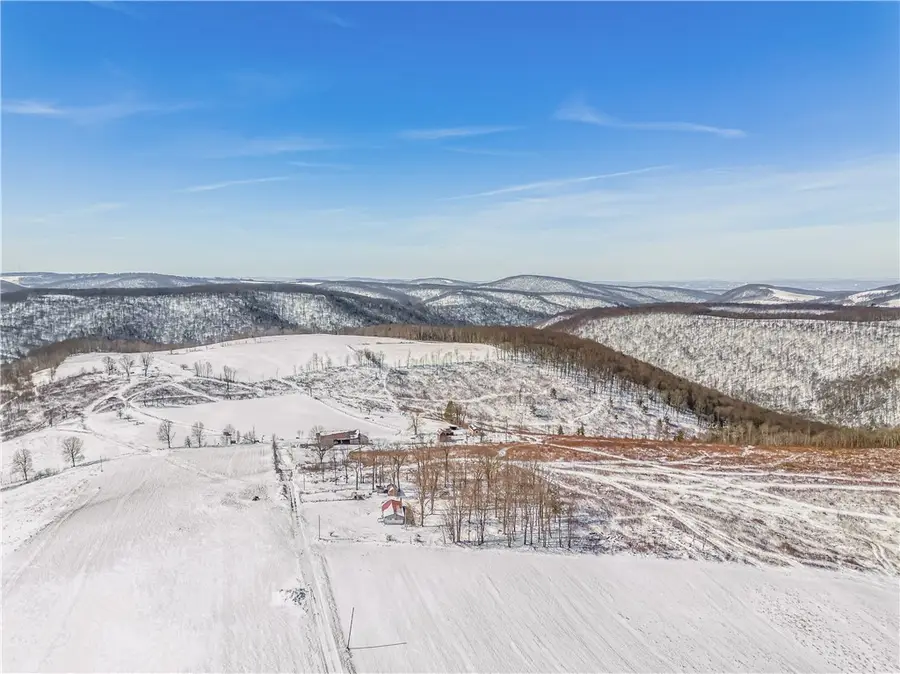 400 Wable Dr, Fort Hill, PA 15540 - #2