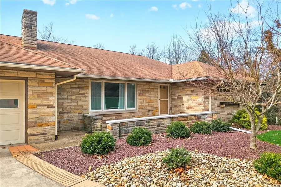 243 Greenridge Rd, Greensburg, PA 15601 - #3