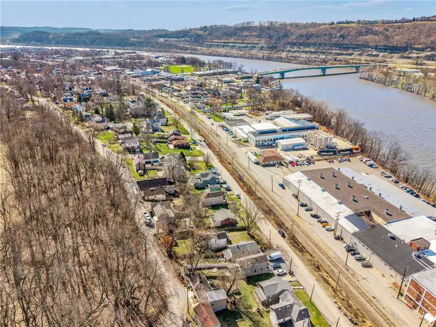 1145 5th St, Oakmont, PA 15139 - #2