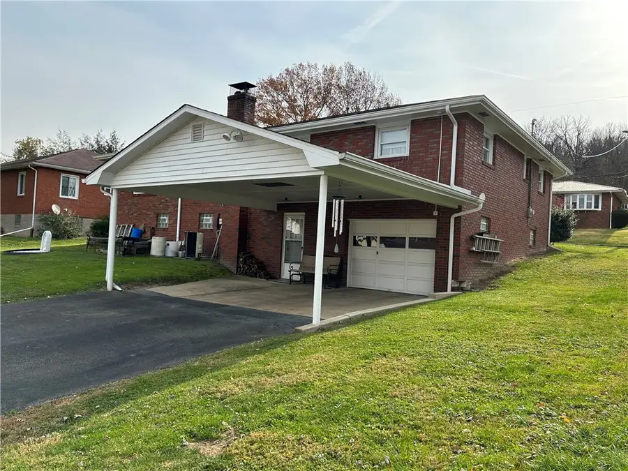356 Third St, Smithton, PA 15479 - #2