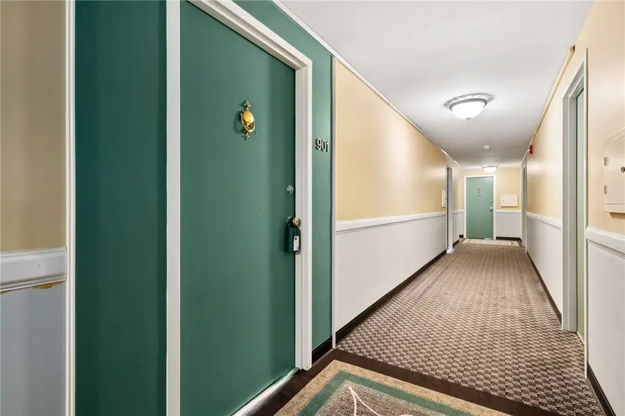 128 N Craig St #901, Pittsburgh, PA 15213 - #2