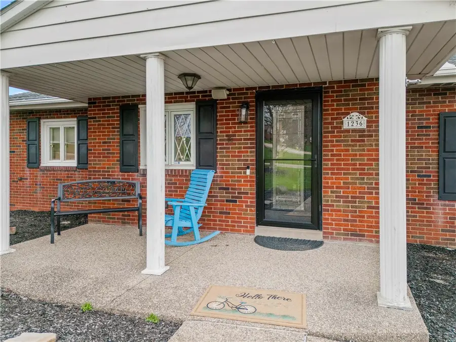 1236 Overlook Dr, Washington, PA 15301 - #2
