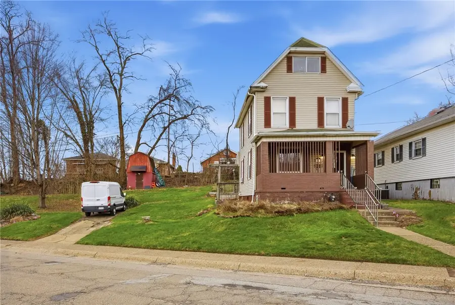 501 Camp Avenue, New Kensington, PA 15068 - #2