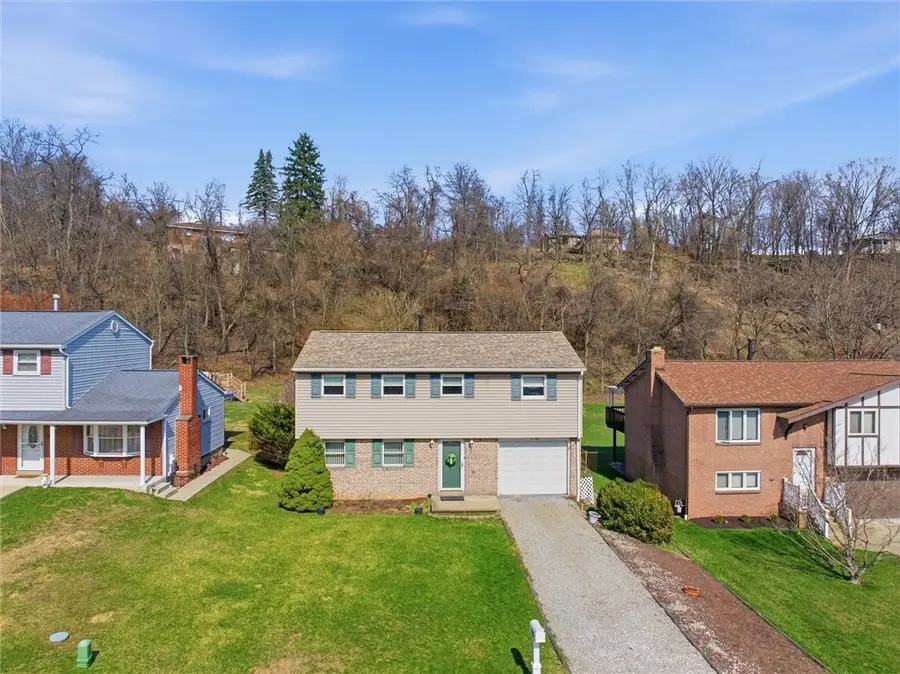 950 Elizabeth St, McKeesport, PA 15133 - #2